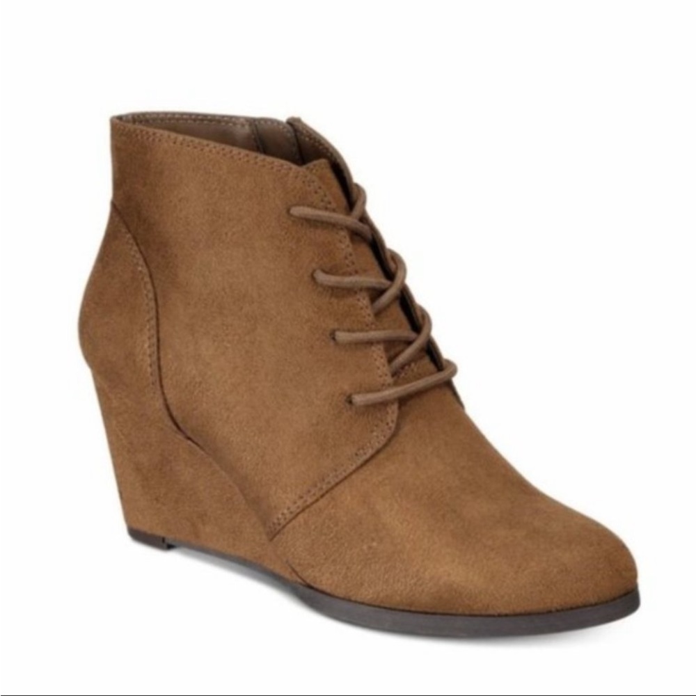 American Rag Women's Baylie Lace-Up Wedge Ankle Bootie Size 8.5M Chestnut